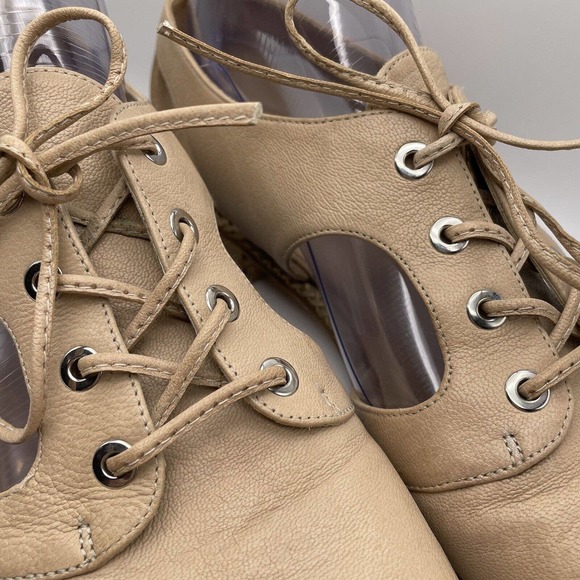 Stuart Weitzman Women’s Size 10 Tan almond Lace Up Leather Loafers Oxfords - Picture 7 of 16